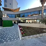 Ξενοδοχείο Golden Rock Hotel&spa 4*