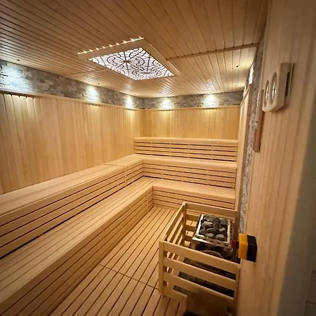 Golden Rock Hotel&spa סייד