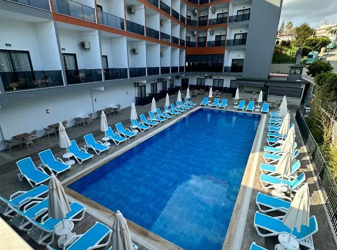 Golden Rock Hotel&spa Hotel 4*