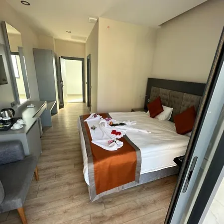 Szálloda Golden Rock Hotel&spa