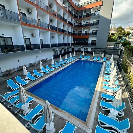 Golden Rock Hotel&spa Szálloda 4*