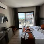 Golden Rock Hotel&spa فندق 4*
