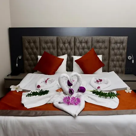 Golden Rock Hotel&spa