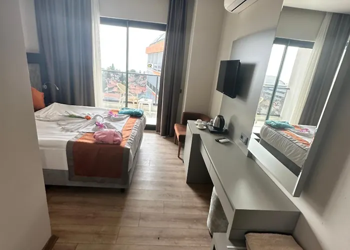 Golden Rock Hotel&spa Hotel